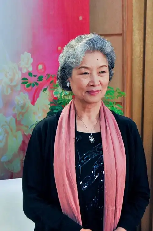 国家一级演员吕中儿子是导演儿媳是影后女儿更是国人的骄傲