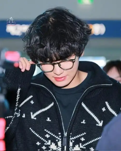 朴灿烈唯一官方门面#【loey_real_pcy】231118推特更新仁川机场出