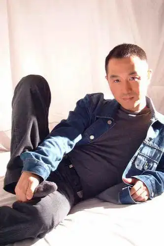 歌手高枫为什么弄那个不吉利恐怖的专辑封面 高枫章子怡好过铁证