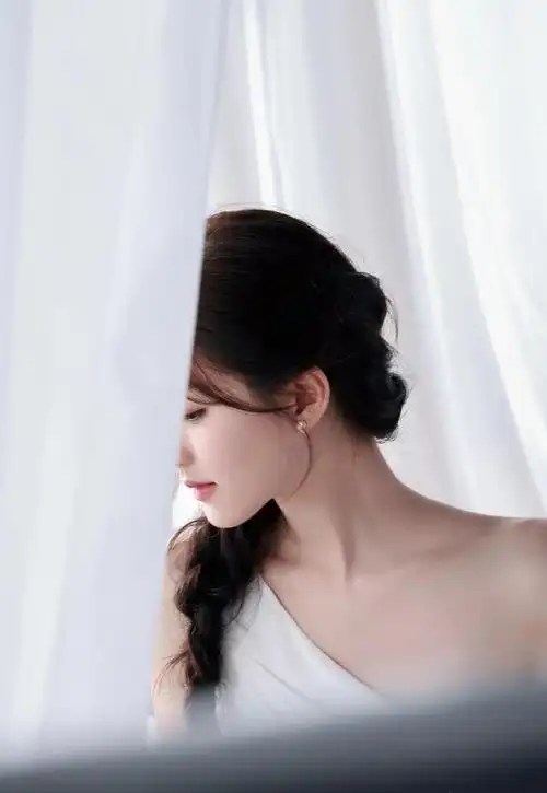 演员赵露思_网易订阅