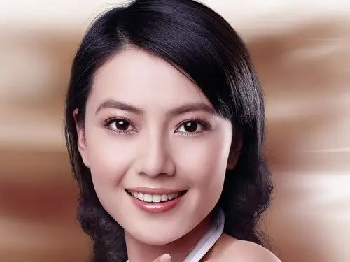 女明星高圆圆桌面壁纸