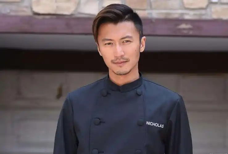 90后看他电影00后看他做菜,80后却为他做过少女梦,他就是谢霆锋