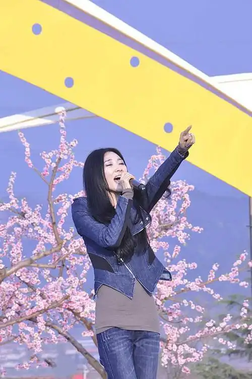 民歌天后徐千雅,她是天生的王者歌手,原来伯乐是她的老公何沐阳