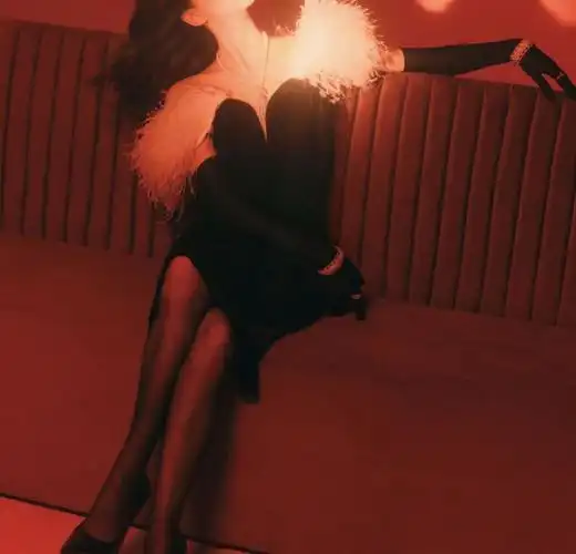 终于等到刘诗诗穿"黑丝",看她将腿抬起那刻,这腿型谁顶得住?