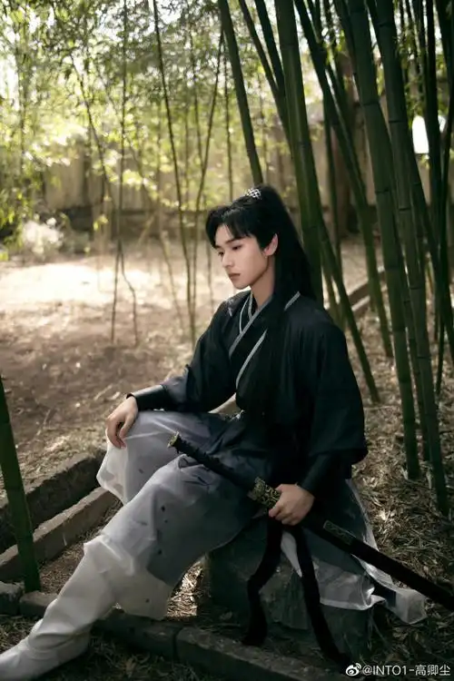 91#明星古装高马尾造型有多飒#意气风发少年郎,公子古装高马尾神图