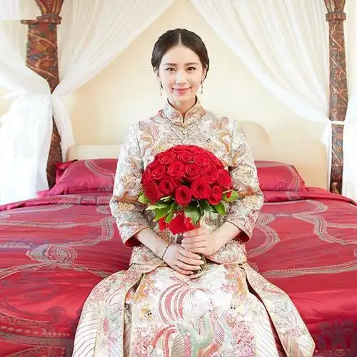 019中式龙凤褂新款礼服结婚古装新娘刘诗诗同款秀和服高档意式风