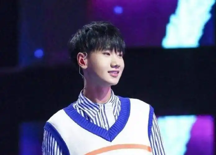 汪苏泷最舍不得删的几张照片,图4许多人用来当壁纸!