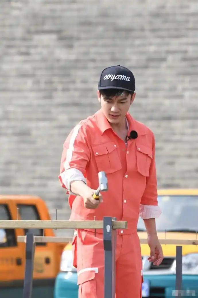 李晨太搞笑居然现场尬舞,王祖蓝最为认真|王祖蓝|李晨|奔跑吧兄弟