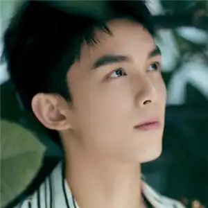 帅哥明星吴磊正面头像清新帅气小鲜肉来了