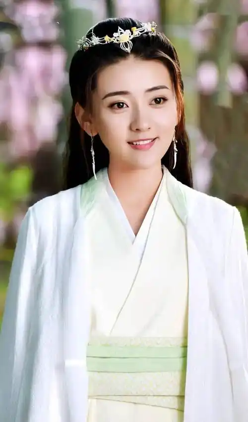 盘点国内女明星的古装白衣造型—一袭白裙 清丽脱俗 倾国倾城