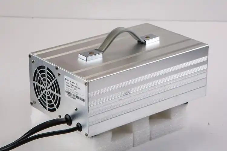 全智能蓄电池通用型自动充电机xy24-25