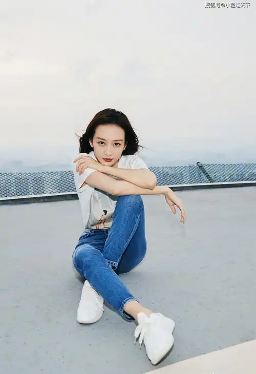 王鸥牛仔裤修长大长腿写真各级