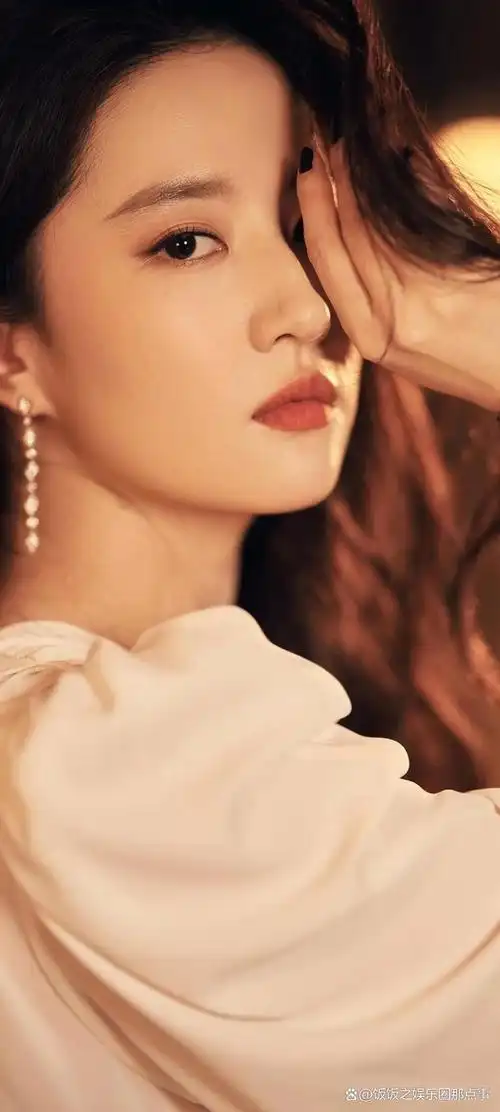 刘亦菲写真壁纸集