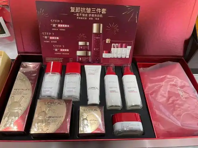 欧莱雅2023年新春复颜限量套盒