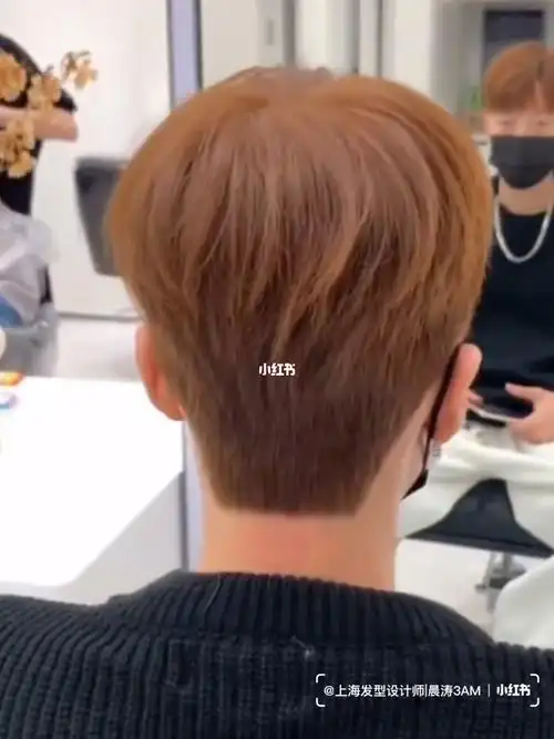色77服帖烫发型,染完前任都夸好看#上海理发店 #上海烫发 #背影杀