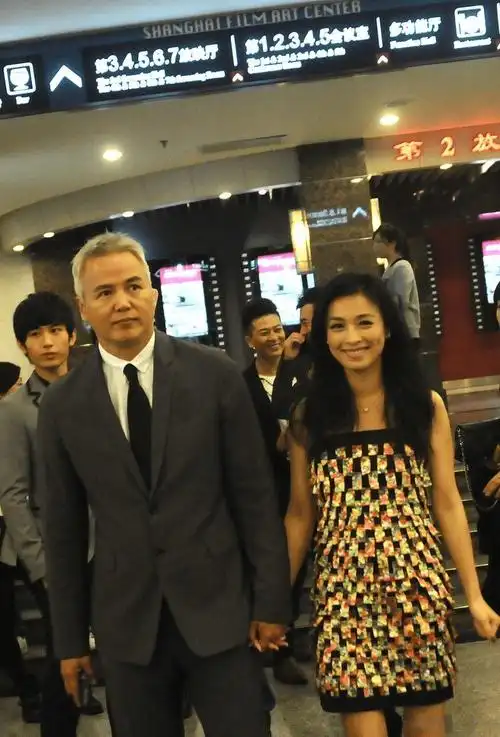 今日,张庭林瑞阳23亿资产解冻后,壕包游轮宴请代理,合作复出_和林