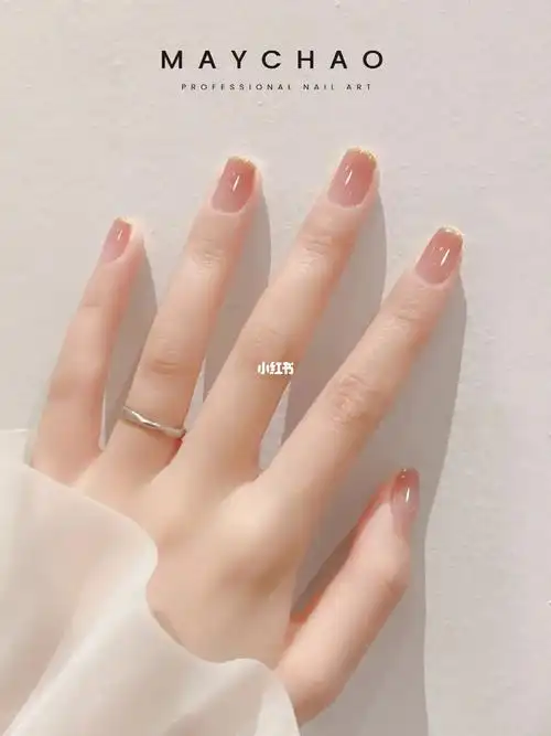 今年最流行97的冰透色美甲!不美一次?