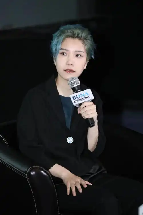 李霄云三十岁去流浪是一场大型逃避