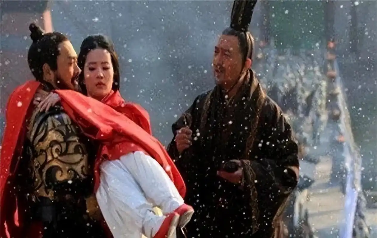 "关公月下斩貂蝉"是怎么一回事?曹操真的将貂蝉送给关羽了吗?