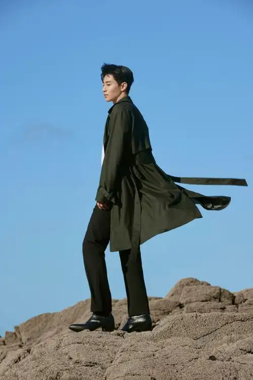 sexy man说这些这全身照谁看不迷糊  @刘宪华henry-lau的身材比例就