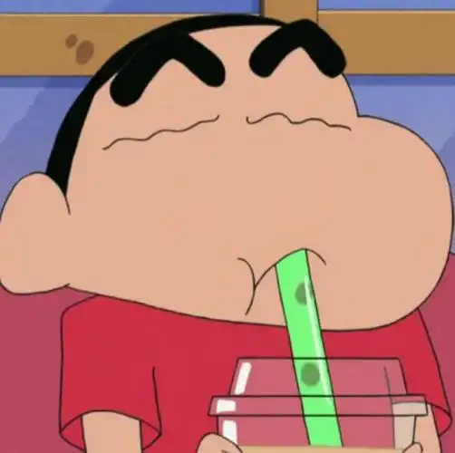 蜡笔小新cos海贼王四皇白胡子嘟嘴卖萌超可爱香克斯霸气全无