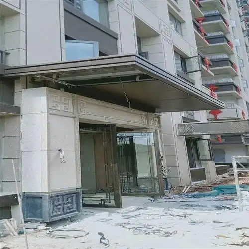 商业街雨棚铝单板氟碳烤漆铝单板遮阳铝板厂家