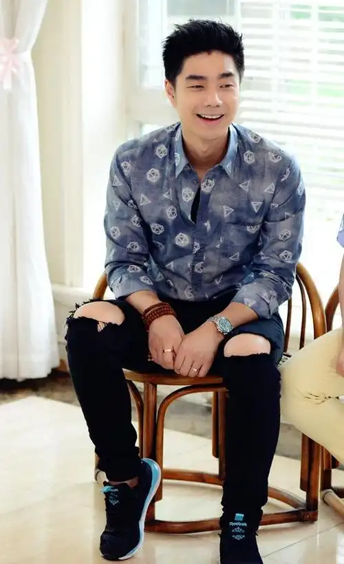 袁成杰密探刘晓庆私宅 赞冻龄天后心态好