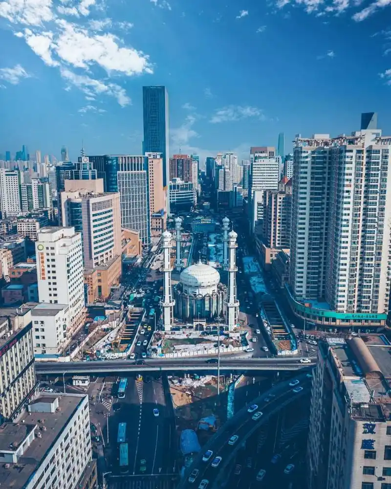 兰州|西关清真大寺 99兰州是一座伊斯兰文化浓厚的城市,而地处闹市