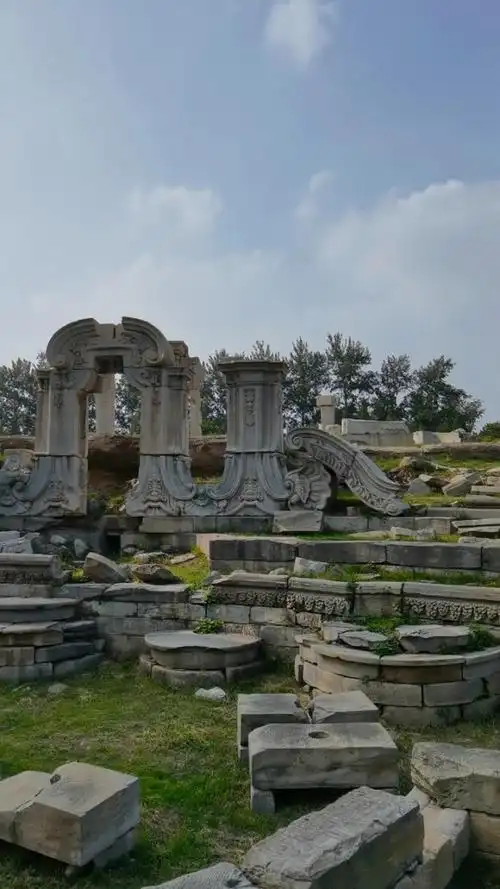 被火烧毁的圆明园