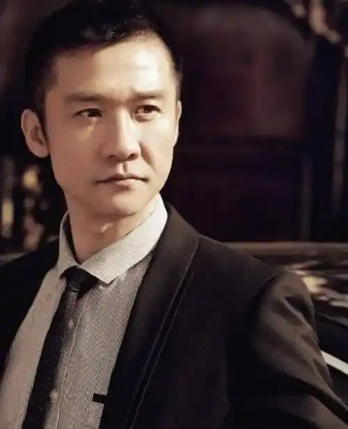 不发福,不油腻,颜值身材都在线的8位中年内地男星,真叔圈楷模_气质