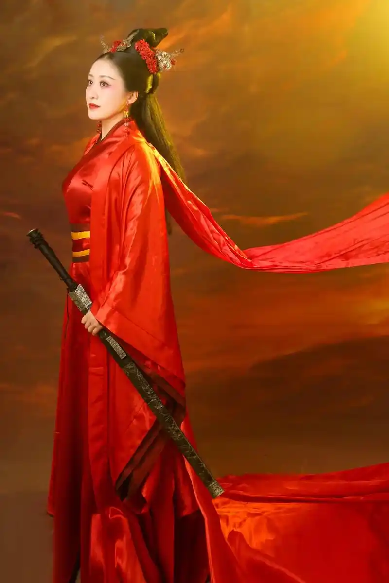 一代女侠#红衣古装 #仗剑走江湖 #古风汉服美如画  - 抖音