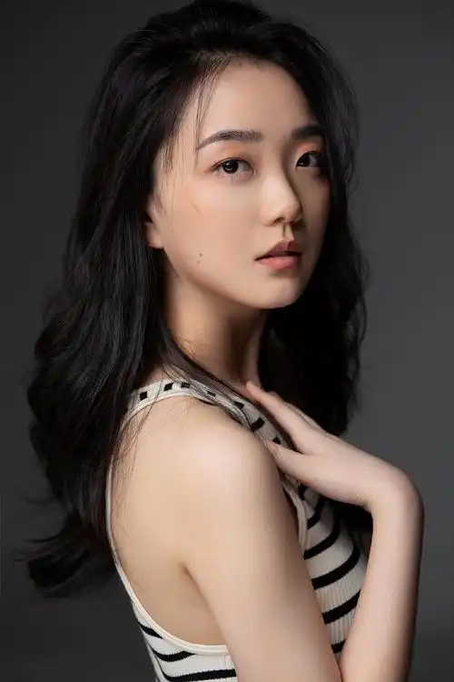 李溪桐《二十不惑2》中演的欢欢成为大宝解散"聚宝盆"的最后一根稻