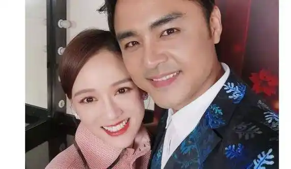 太太王婷萱内地产女凑"好"字,晒宝宝侧颜_妻子_照片_喜讯