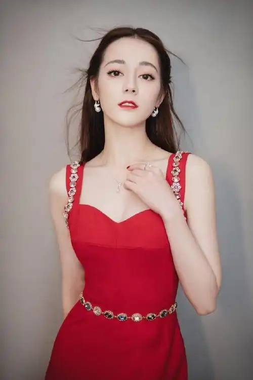 迪丽热巴##明星家乡变化有多大