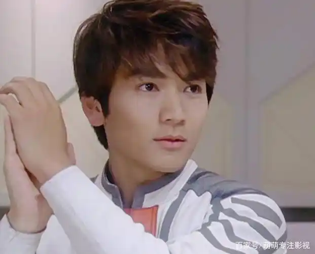 大古是迪迦奥特曼的人间体,大古的祖先有可能是光