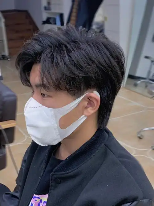 男士中长发适合的