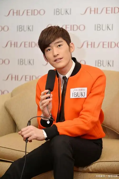 张翰新恋情曝光?网友:油腻大叔和萝莉的结合!