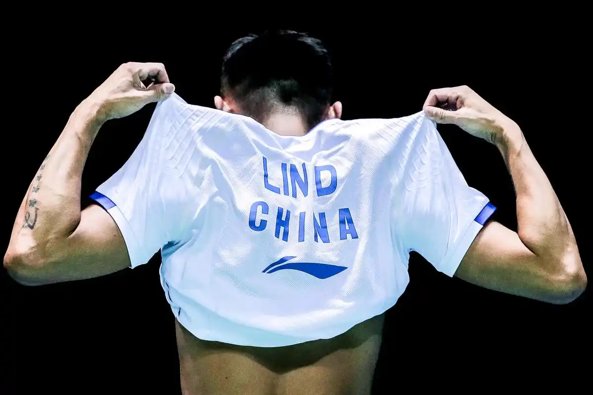 林丹特写人生上半场业已落幕辞荣宠归来白首笙歌拥