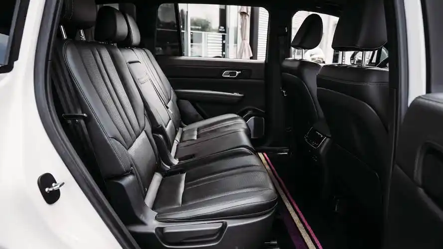 空间大,又省油,续航里程不用愁【理想one 2020款 增程7座版】