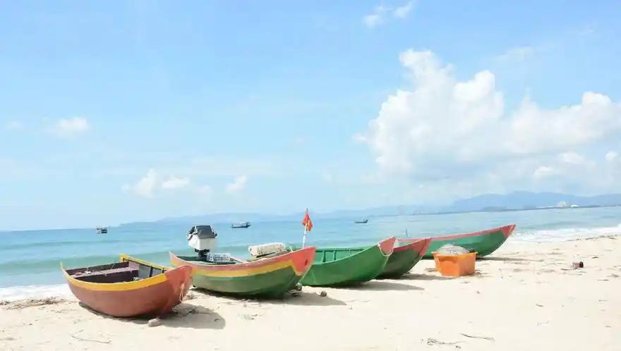 住在大魔都还向往别处的海岛?我们也有阳光沙滩可以浪!