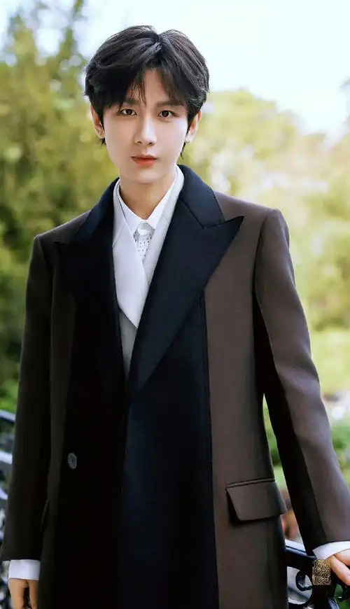 期待爱奇艺尖叫之夜上耀眼璀璨的民选爆剧莲花楼一番大男主优秀青年