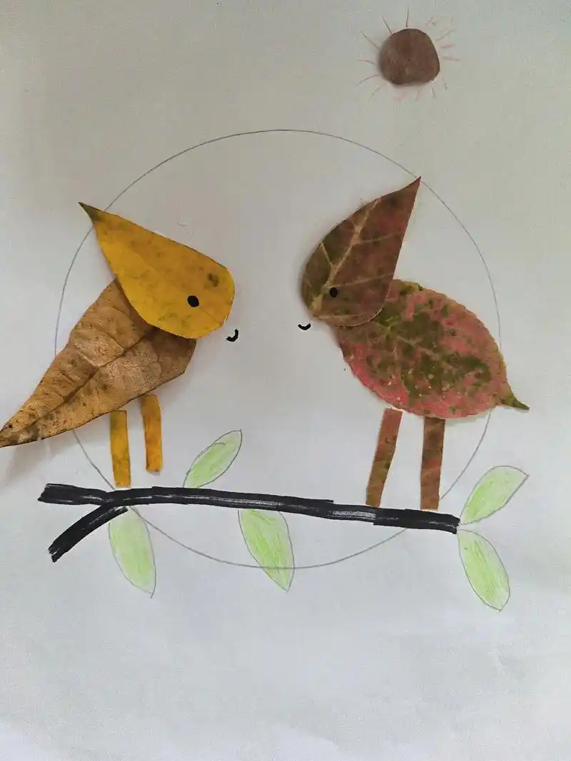 用落叶拼贴好看的秋日风景,抓住秋天的尾巴试试吧!#树叶贴画# - 抖音