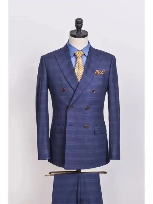 新郑希努尔,灰蓝色方格双排扣西服