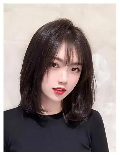 2020年小个子女生发型10.