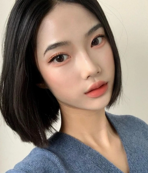 女生清爽短直发图片 换上又美又飒还减龄 - 短直发发型 - 发型站