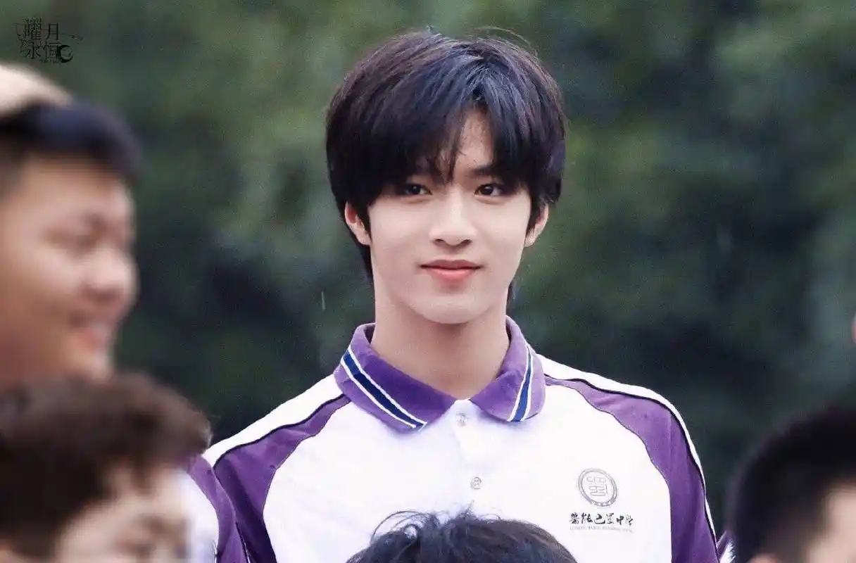 好样的!后援会称刘耀文已被第一志愿高中录取