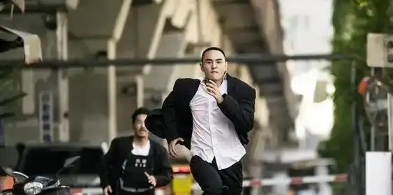 头发少对男星伤害有多大邓超45岁像大爷阮经天留长发才显年轻