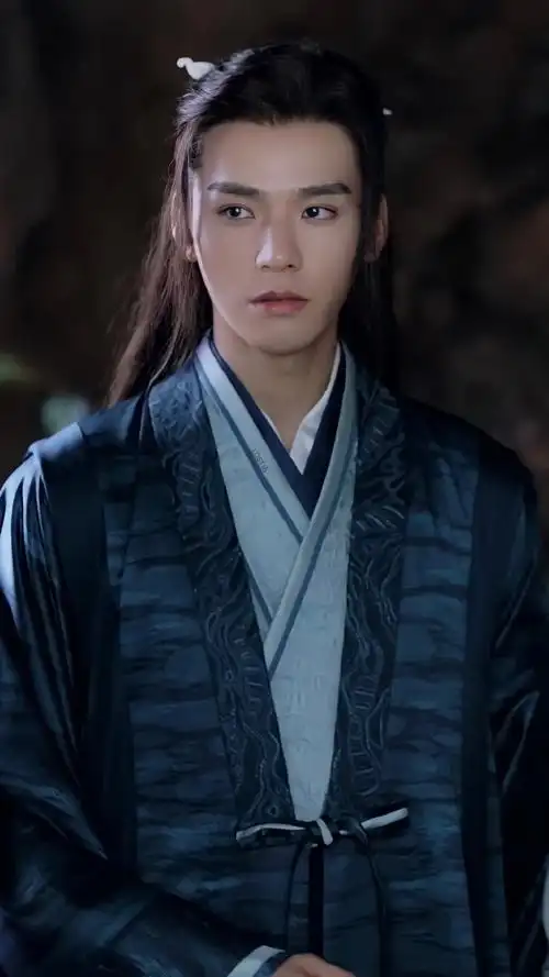 山河令[超话]#裁一波蓝衣顺便加几张新-龚俊 - 温客行90