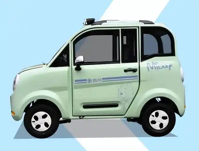 点评:鲁客白龙这款低速四轮电动车,从造型和配置方面,与以往的简易款