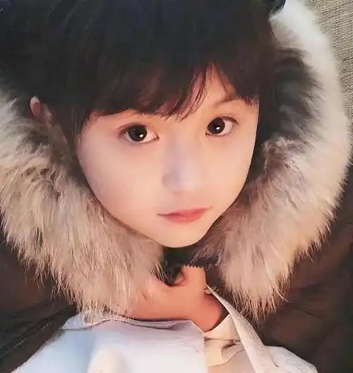 2岁出道年入百万,因长相甜美被禁止整容的刘楚恬,如今长成啥样